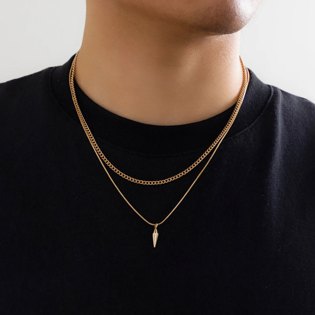 Rivet Pendant Thin Necklace
