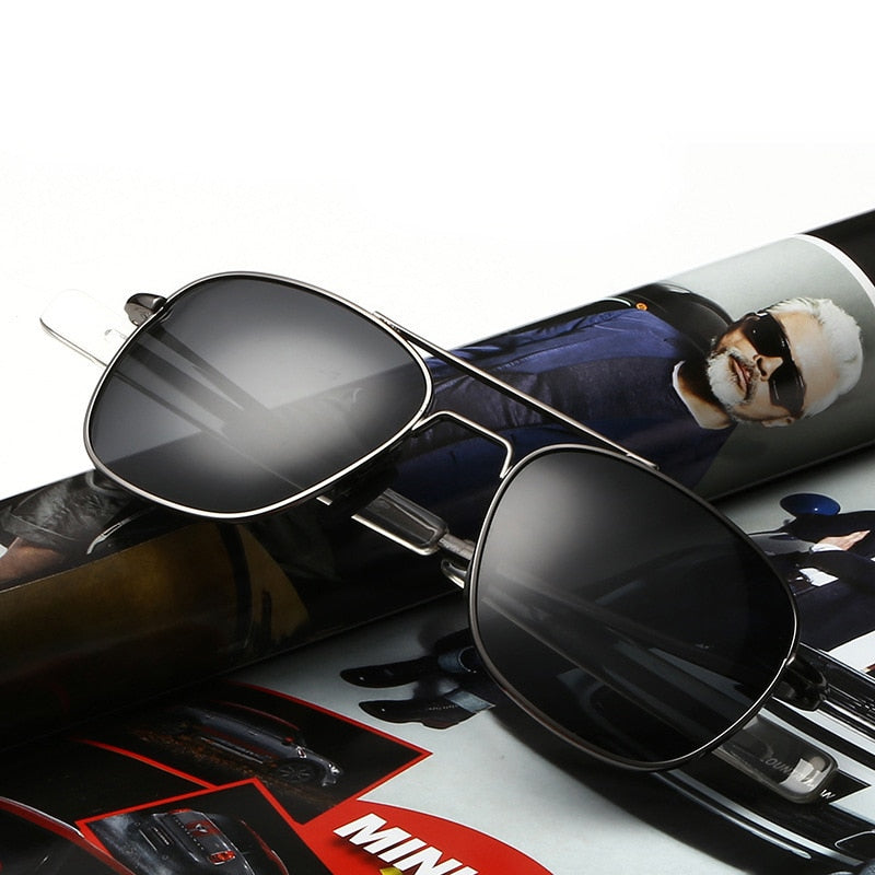 Classy Pilot Sunglasses