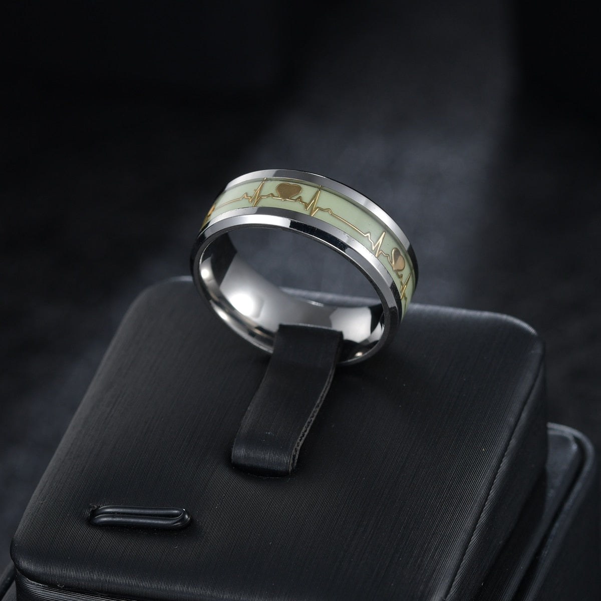 Heartbeat Glowing Rings