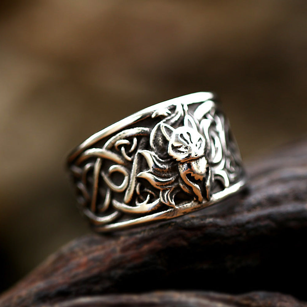 Tailed Fox Rings