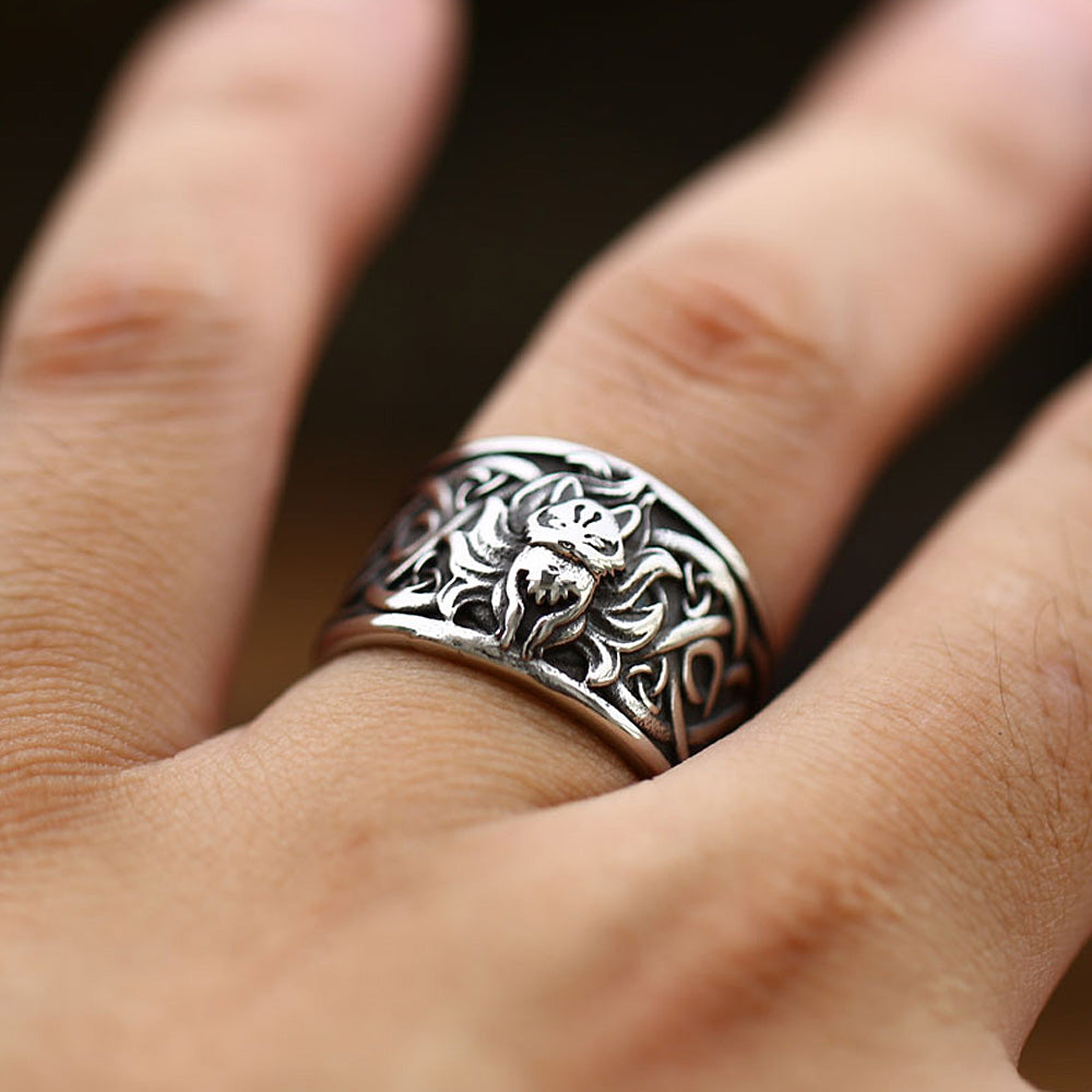 Tailed Fox Rings