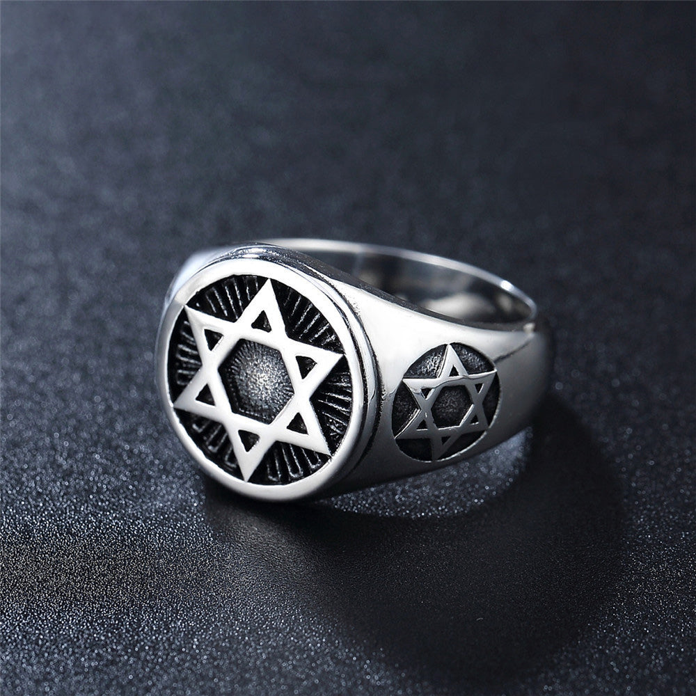 Pointed Star Ring