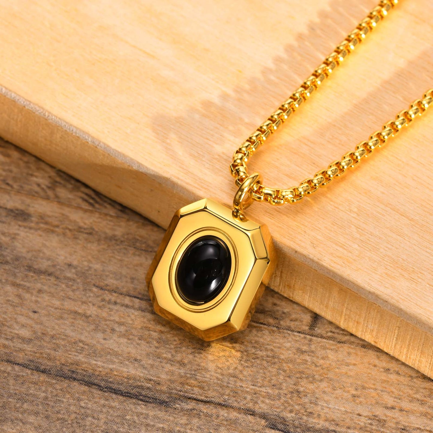 Stylish Black Square Necklace