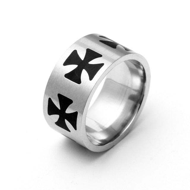 Triangular Pattern Ring