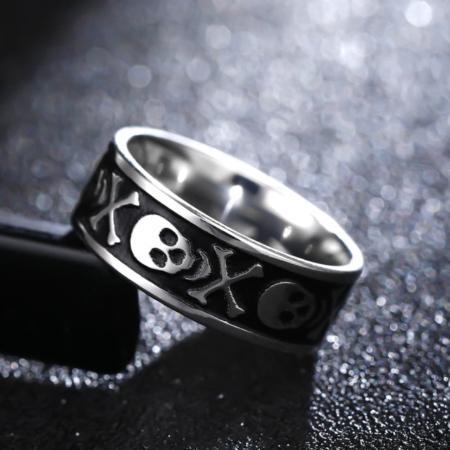 Triangular Pattern Ring