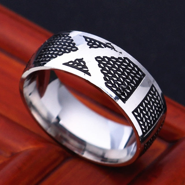 Triangular Pattern Ring