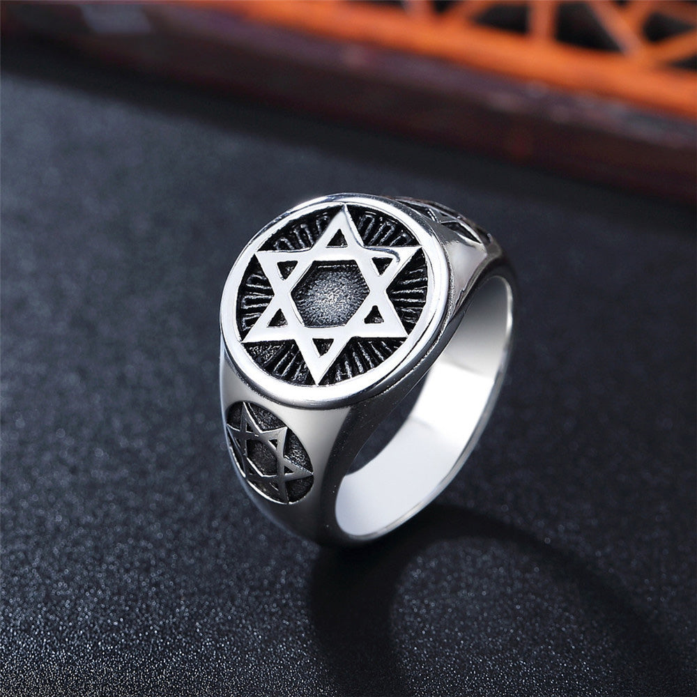 Pointed Star Ring